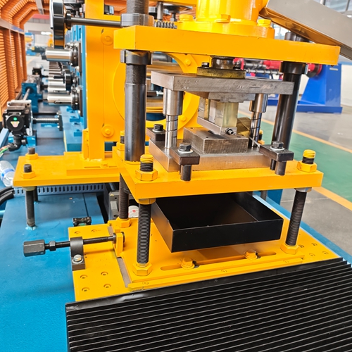 cable-tray-making-machine