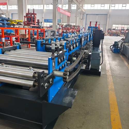 Roll forming stations of CZ purlin production line
