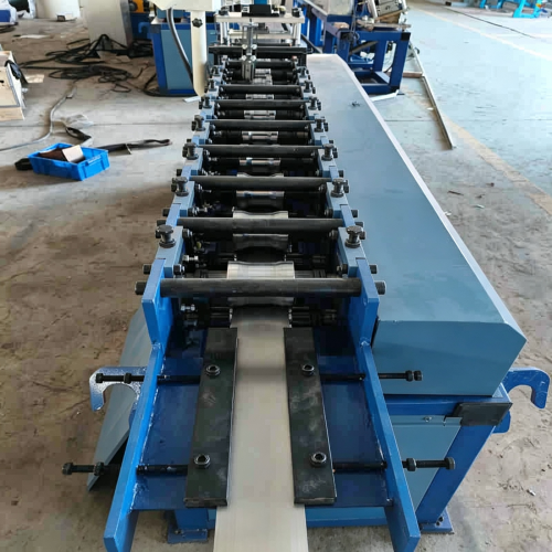 Reinforced-Rib-Omega-Profile-Roll-Forming-Machine