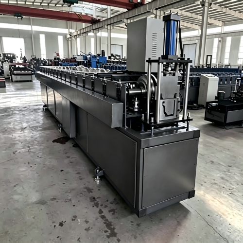 gutter forming machine full‑unit in workshop