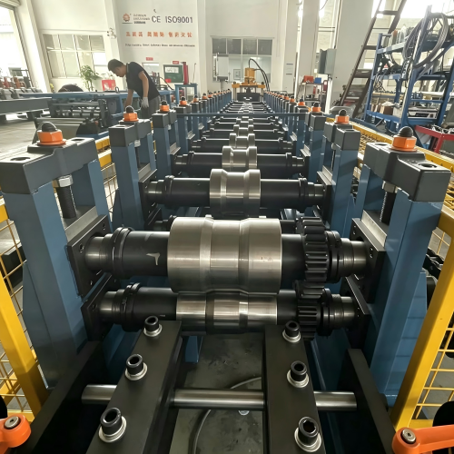 Ladder-Cable-Tray-Roll-Forming-Machine