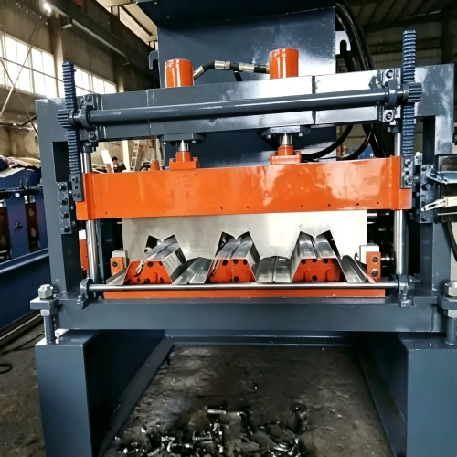 Heavy-Duty-Composite-Floor-Decking-Roll-Forming-Machine