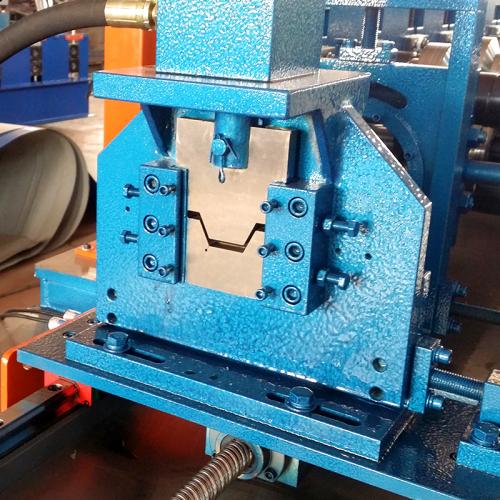 Automatic-Hat-Purlin-Roll-Forming-Machine-for-Greenhouse-and-Building-Support