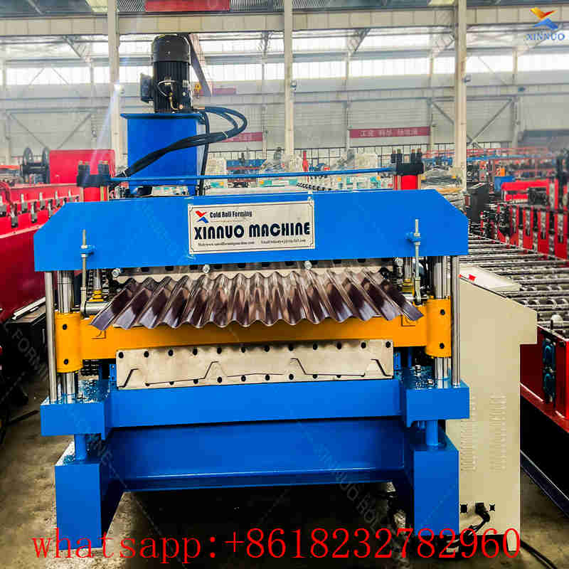 Double-layer roll forming machine