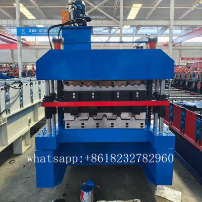Double-layer roll forming machine